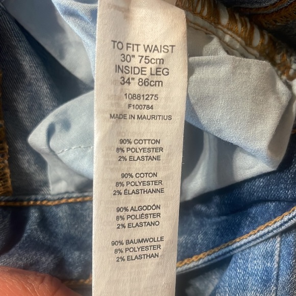 Jeans - Picture 8 of 8